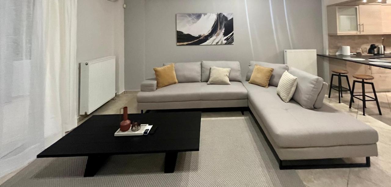 Hector Apartment Airport By Airstay Spáta Exteriör bild